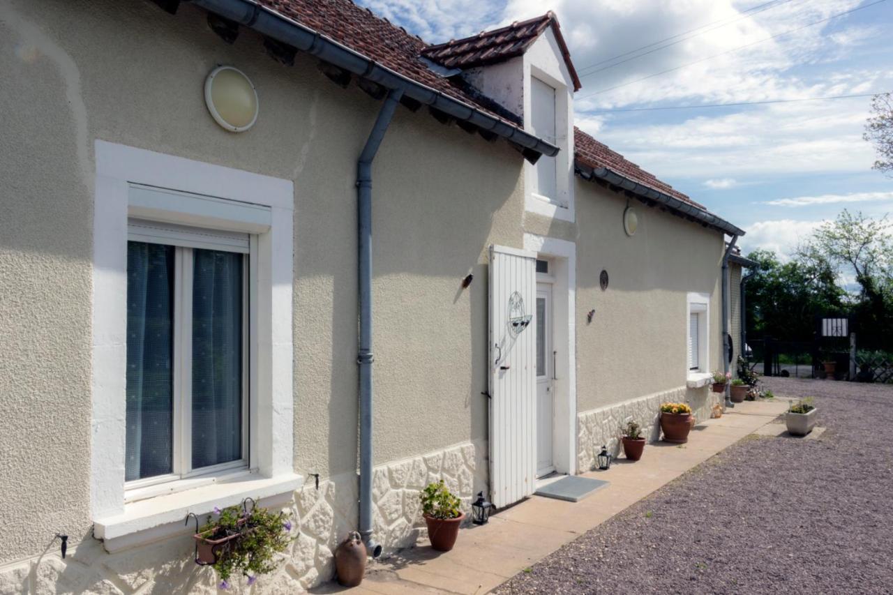 Le Pre De Luceau Bed and Breakfast Blet Exteriör bild