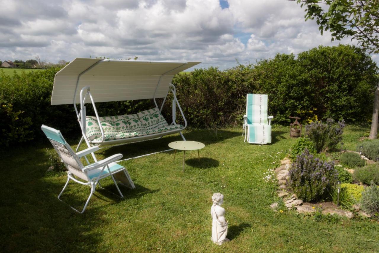 Le Pre De Luceau Bed and Breakfast Blet Exteriör bild